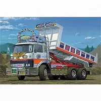 1/32 Scale Model Kit - Vehicle