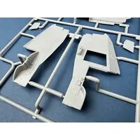 1/35 Scale Model Kit - Tank