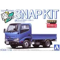Hino Dutro(blue) Model Kit