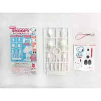 Plastic Model Kit - Peanuts