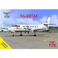 1/72 Scale Model Kit - Airliner