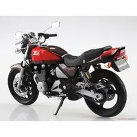 1/12 Kawasaki ZR400C ZEPHYRχ '09 Model Kit