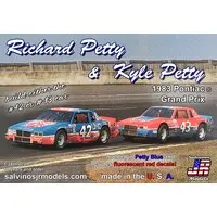 1/24 Scale Model Kit - Pontiac