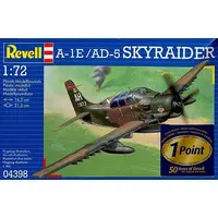 1/72 Scale Model Kit - Attack aircraft / Douglas A-1 Skyraider