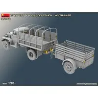 1/35 Scale Model Kit - Vehicle