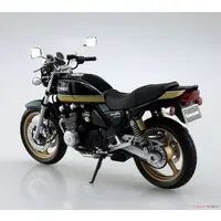 1/12 KAWASAKI ZR400C ZEPHYRχ '02 Model Kit