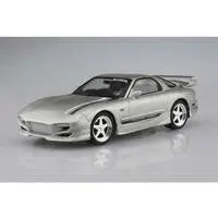 1/24 VeilSide Combat Model FD3S RX-7 '91 （MAZDA） Model Kit
