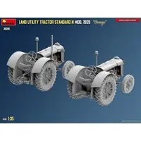1/35 Scale Model Kit - Vehicle