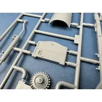 1/35 Scale Model Kit - Tank