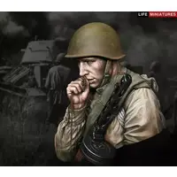 Plastic Model Kit (1/10 祈る若きソビエト赤軍歩兵 クルスクの戦い1943年  [LM-B011])