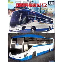 1/32 Scale Model Kit - Bus