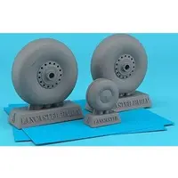 1/48 Scale Model Kit - Bomber / Avro Lancaster