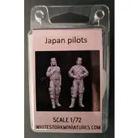 1/72 Scale Model Kit (WW.II 日本軍パイロット (海軍、陸軍 x 各1入) (プラモデル))
