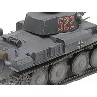 1/35 SCALE GERMAN LIGHT TANK PANZERKAMPFWAGEN 38(t) Ausf.E/F Model Kit