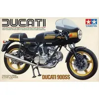 1/12 SCALE Ducati 900SS Model Kit