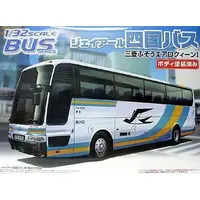 1/32 Scale Model Kit - Bus