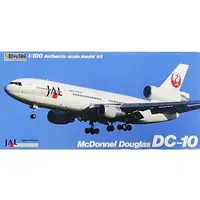 1/100 Scale Model Kit - Airliner / McDonnell Douglas DC-10
