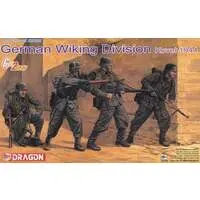 1/35 Scale Model Kit - Waffen-SS