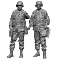 1/16 Scale Model Kit - Tank / Infantry