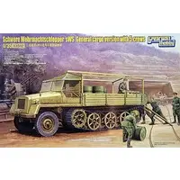 1/35 Scale Model Kit - Tank