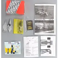 1/43 Scale Model Kit - Ford