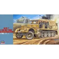 1/72 Scale Model Kit - Half-track