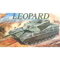 1/35 Scale Model Kit - Tank