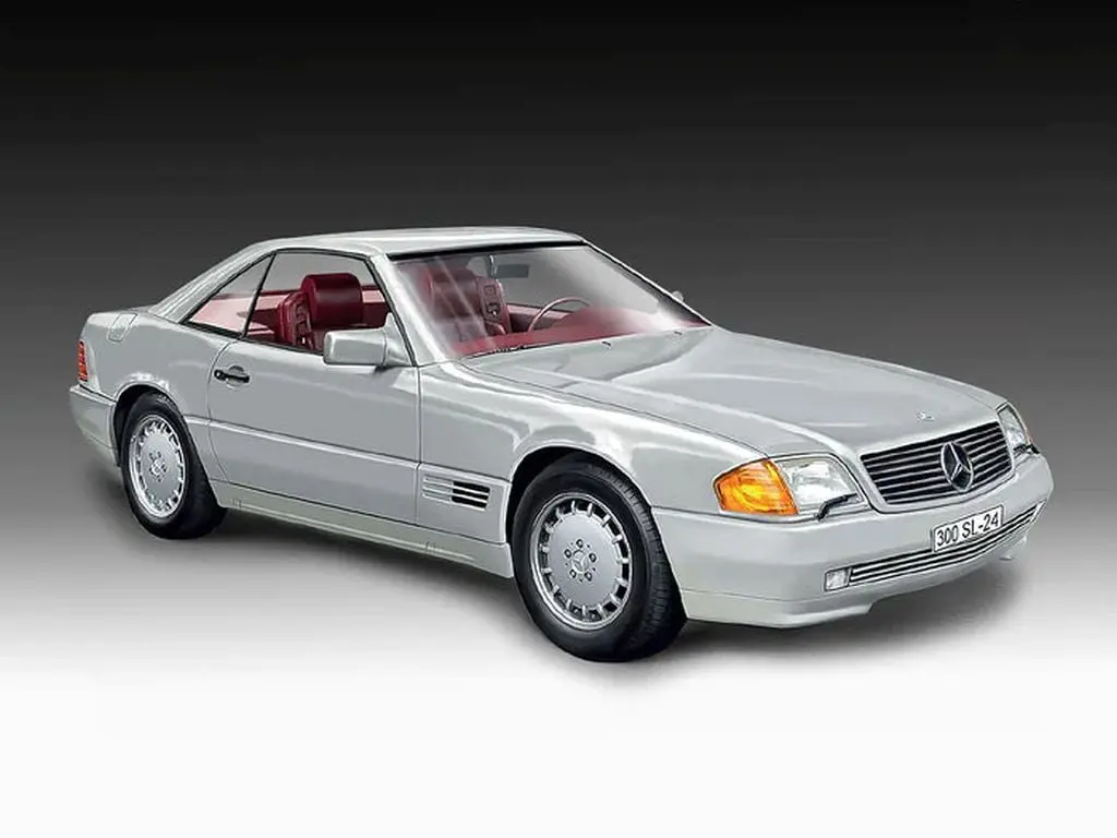 1/24 Scale Model Kit - Mercedes-Benz
