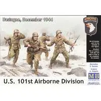 1/35 Scale Model Kit - People/Animals / Paratrooper