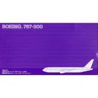 1/200 Scale Model Kit - Airliner / Boeing 767