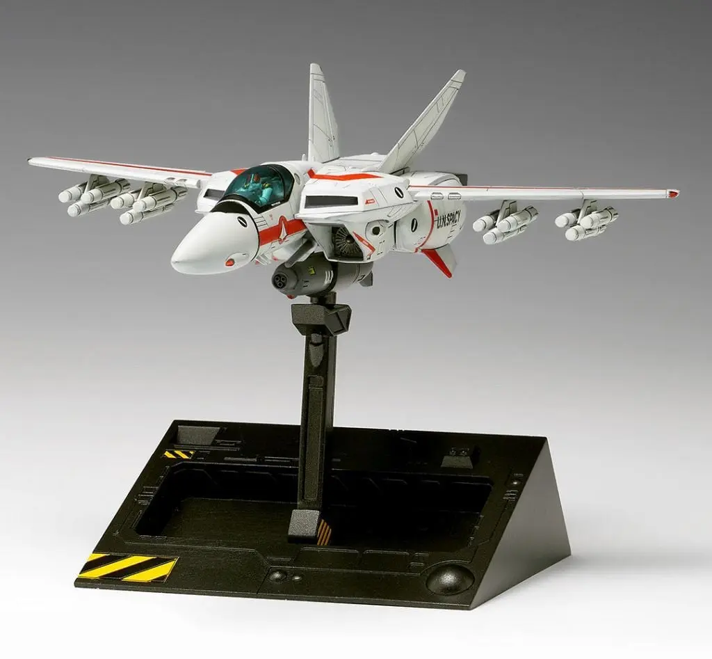1/100 Scale Model Kit - Super Dimension Fortress Macross / VF-1J Valkyrie & Ichijo Hikaru