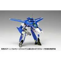 1/100 Scale Model Kit - Super Dimension Fortress Macross / VF-1J Valkyrie & Ichijo Hikaru