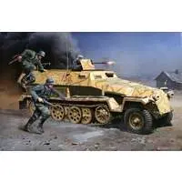 1/35 Scale Model Kit - Half-track