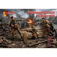 1/72 Scale Model Kit - People/Animals / Paratrooper