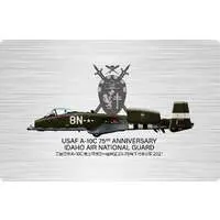 1/72 Scale Model Kit - Ilyushin / Armoured personnel carrier & P-47 Thunderbolt