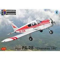 1/72 Scale Model Kit (パイパー PA-28 チェロキー140 `ヨーロッパ上空 1` (プラモデル))