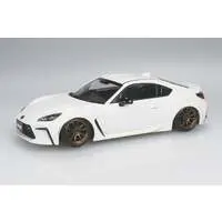 1/32 Scale Model Kit - Vehicle