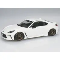 Toyota GR86 2021 Custom Wheel (Crystal White Pearl) Model Kit