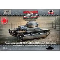 1/72 Scale Model Kit - Renault