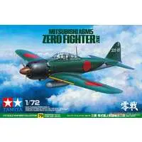 1/72 Scale Model Kit - WAR BIRD COLLECTION / Mitsubishi A6M Zero & Mitsubishi A6M5 Zero Fighter Type 52