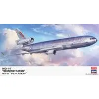 1/200 Scale Model Kit - Airliner / McDonnell Douglas MD-11